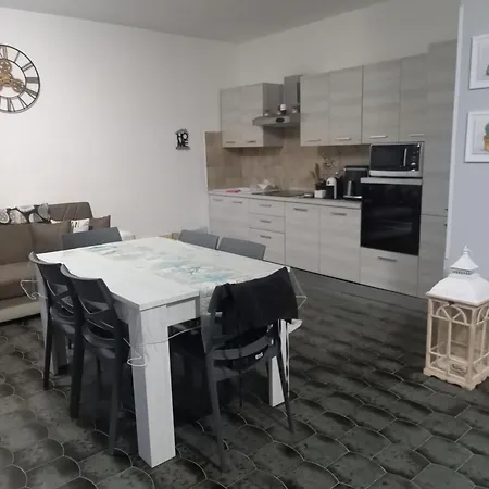 La Perla Marina شقة كوارتو سانتيلينا